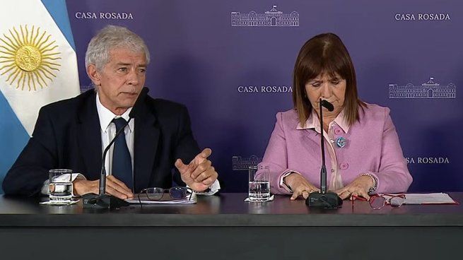Patricia Bullrich y Mariano Cúneo Libarona presentaron la iniciativa de juicio en ausencia. 