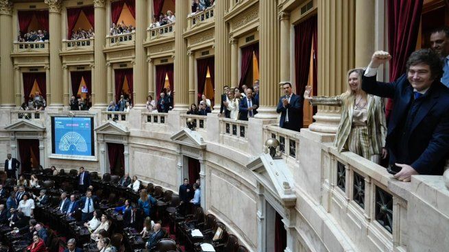 Milei asistió al acto de jura de los diputados electo, antes de la convocatoria a sesiones extraordinarias.
