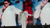Bad Bunny durante su último show en el Estadio Monumental de River Plate, ante una multitud que agotó entradas. El artista apuesta también en el Real Estate