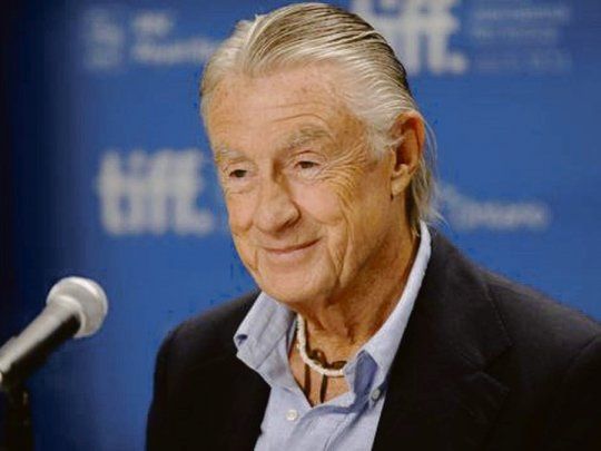 schumacher. El también director de films de Batman tenía 80 años.