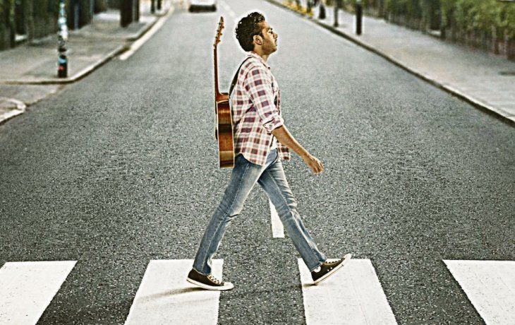Yesterday. El nuevo film de Danny Boyle cuenta la historia de un cantante que, después de terminar en coma, se despierta en un mundo que nunca conoció a los Beatles y explota la situación para su ventaja.&nbsp;