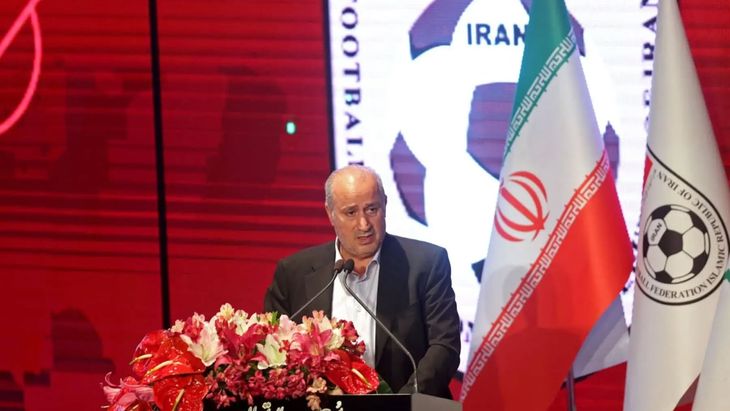 Mehdi Taj confirmó que la Federación Iraní mantiene reuniones urgentes con la FIFA por el conflicto migratorio. Mehdi Taj confirmó que la Federación Iraní mantiene reuniones urgentes con la FIFA por el conflicto migratorio.