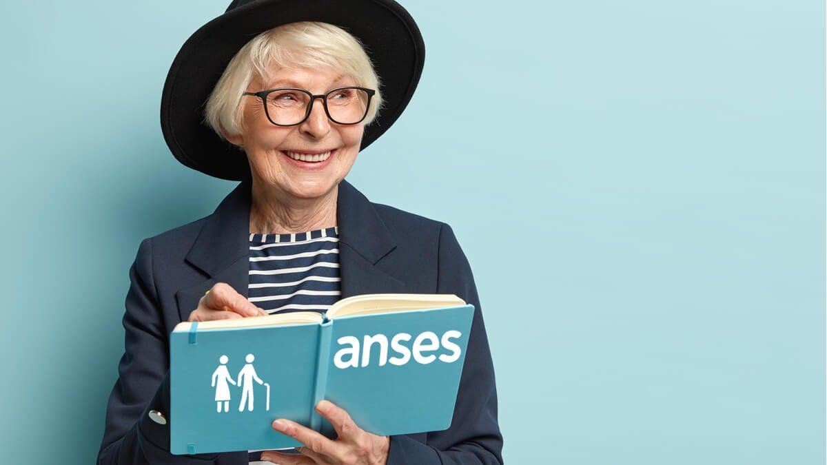 Jubilados ANSES: cobran aumento en diciembre y acceden a otros beneficios