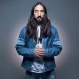 Steve Aoki: el Dj y productor tiene millones bajo su nombre. Steve Aoki: el Dj y productor tiene millones bajo su nombre.