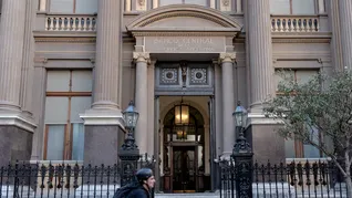 El BCRA aceleró las compras en el mercado, pero las reservas quedaron apenas por encima de u$s49.000 millones.