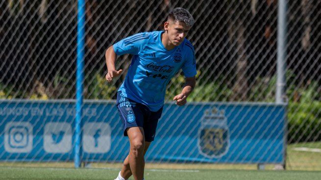 Echeverri será la gran figura de Argentina en el Sudamericano Sub 20.