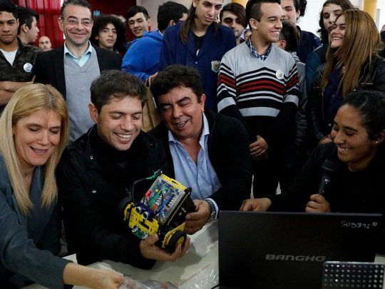 Axel Kicillof, Verónica Magario y Fernando Espinoza recorrieron una escuela técnica de La Matanza.