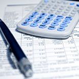 La reforma evalúa nuevos criterios de recaudación y control fiscal, con cambios en el Impuesto a las Ganancias y el IVA. La reforma evalúa nuevos criterios de recaudación y control fiscal, con cambios en el Impuesto a las Ganancias y el IVA.