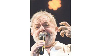 ámbito.com | Lula no dudó en reprender a Dilma por su distanciamiento del pueblo. Su retórica esconde el deseo de mantener a las bases fieles y activas.