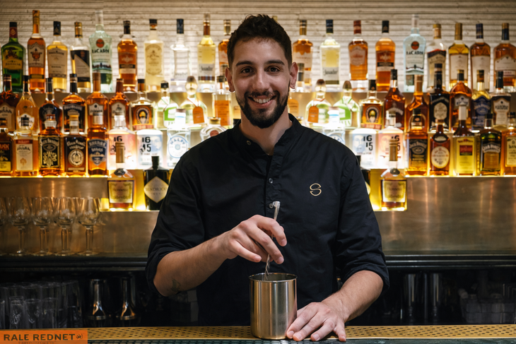 Dirección: Av. Rafael Obligado 6600, Costanera Norte. Dirección: Av. Rafael Obligado 6600, Costanera Norte.