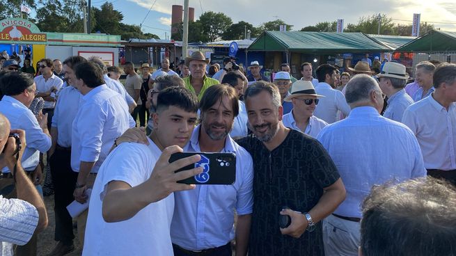 El presidente Luis Lacalle Pou destacó el acuerdo con Argentina por el Puerto de Montevideo durante su visita a la Expo Avícola.