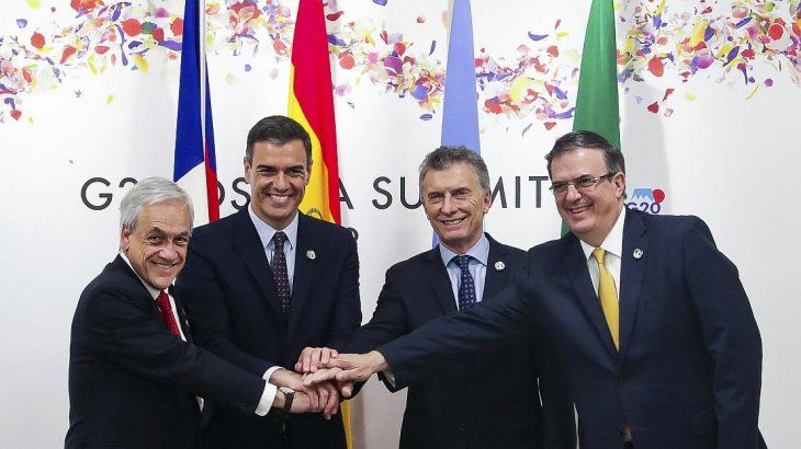 La Argentina, Chile, España y México ratificaron su compromiso con el Acuerdo de París sobre lucha contra el cambio climático, durante una reunión que mantuvieron hoy, en el marco de la Cumbre del G20 en Osaka, los presidentes Mauricio Macri y Sebastián Piñera, el presidente del Gobierno español, Pedro Sánchez, y el canciller mexicano Marcelo Ebrard.