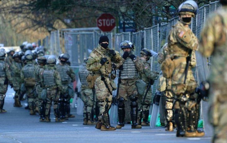 El fuerte despliegue tiene lugar luego del asalto al Capitolio ocurrido a principios de enero por parte de manifestantes proTrump.&nbsp;