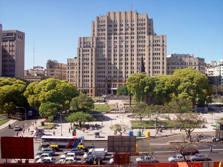 El cese de actividades fue convocado para el 12 de agosto en reclamo por la Ley de Financiamiento Universitario. El cese de actividades fue convocado para el 12 de agosto en reclamo por la Ley de Financiamiento Universitario.