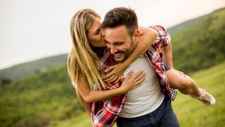 Las personas que nacen en un mes en particular, sienten el amor de una forma más intensa. Las personas que nacen en un mes en particular, sienten el amor de una forma más intensa.