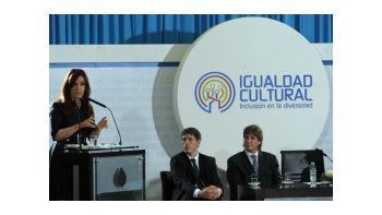 ámbito.com | Cristina de Kirchner a lanzar el Plan Nacional de Igualdad Cultural.
