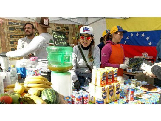 Miles de venezolanos se instalaron en la Argentina en los últimos años. Llegaron en busca de un futuro laboral mejor, tras al crisis desatada en el  país caribeño. La mayoría son jóvenes, de entre 29 y 31 años.