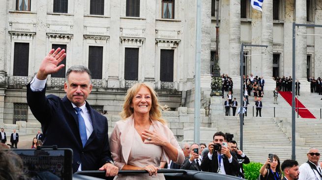 La camioneta que trasladó a Yamandú Orsi durante la ceremonia de asunción está bajo la lupa.