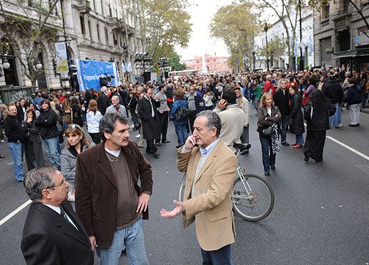 Aldo Donzis, titular de la DAIA, tras los incidentes.