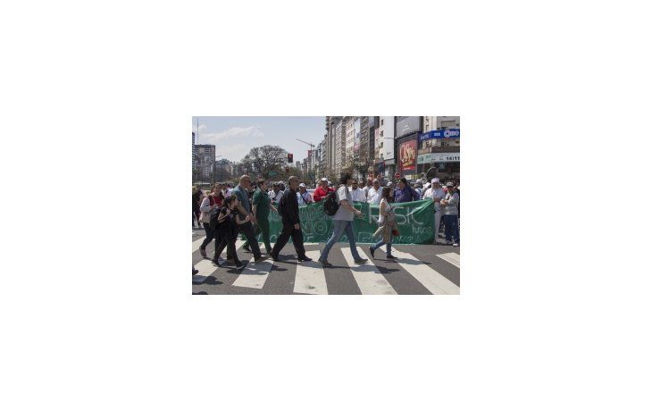 Protesta de trabajadores avícolas provocó caos en el Centro
