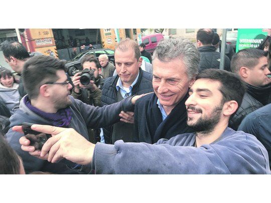 Voto propio. El Presidente en Tres de Febrero y Vidal en San Isidro salieron a fidelizar al electorado de Cambiemos en municipios del oficialismo. Compiten con el formato de CFK: casos de ajuste vs. casos de reactivación.