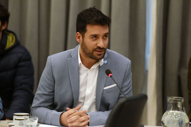 Alejandro Cacace, exsecretario parlamentario del radicalismo. Alejandro Cacace, exsecretario parlamentario del radicalismo.