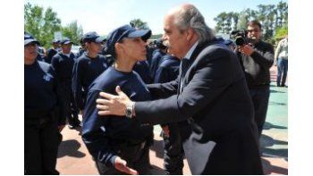 Granados entregó 20 patrulleros cero kilómetro y destacó la incorporación de 100 nuevos efectivos que se sumarán en poco tiempo al patrullaje en Moreno.