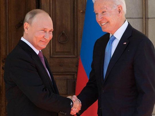 Vladimir Putin﻿ y Joe Biden tuvieron a una reunión a puerta cerrada.&nbsp;