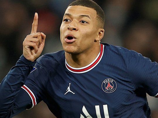 Mbappé sigue en el PSG. 