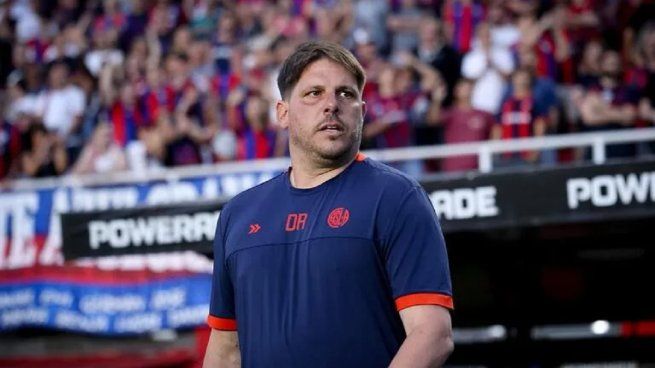Damián Ayude dejó de ser el entrenador de San Lorenzo tras ser goleado en el Nuevo Gasómetro
