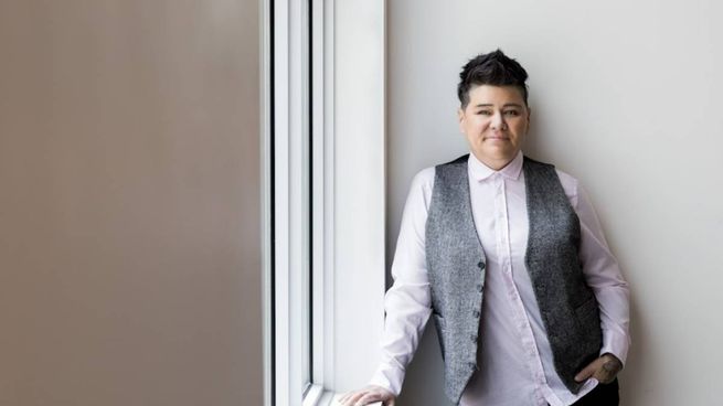 Bobbie Racette superó el rechazo laboral y con solo US$300 construyó una empresa que da empleo y factura millones en Canadá y Estados Unidos.