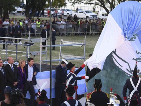 Alberto Fernández, un año atrás en Rosario.
