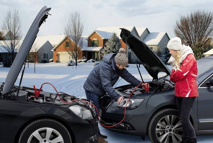 Las baterías suelen fallar si llevan varios años de permanencia en el mismo vehículo. Sobre todo cuando comienza el invierno y los autos duermen afuera. Las baterías suelen fallar si llevan varios años de permanencia en el mismo vehículo. Sobre todo cuando comienza el invierno y los autos duermen afuera.