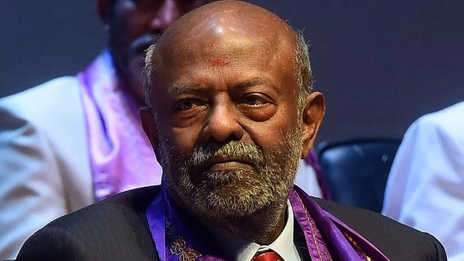 Pasó de ser un empleado de clase media a ser el 3er hombre más rico de India.