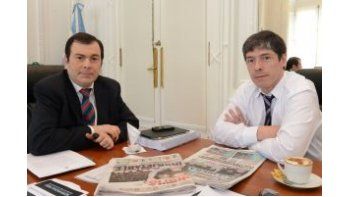 El gobernador de Santiago junto al jefe de Gabinete en Casa Rosada.