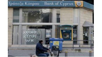 Los bancos de Chipre permanecerán cerrados hasta el martes próximo.