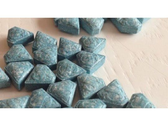 Denuncian que circulan 800 mil pastillas Superman en el país