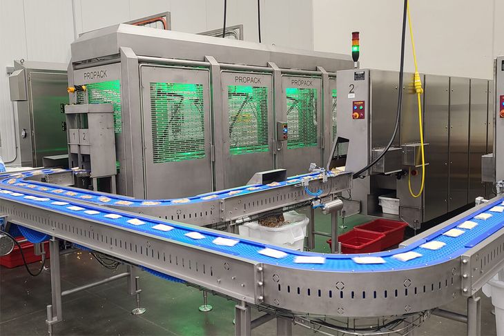 El escándalo laboral llevó a clientes y socios a replantear sus relaciones con la empresa. El escándalo laboral llevó a clientes y socios a replantear sus relaciones con la empresa.