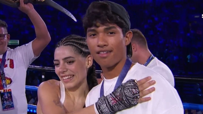 Milica junto al joven Ángel Avid.