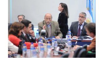 La Comisión de Presupuesto y Hacienda comenzó el debate sobre el paquete de leyes económicas, que comprende el presupuesto, la prórroga de impuestos y la ley de Emergencia Económica.