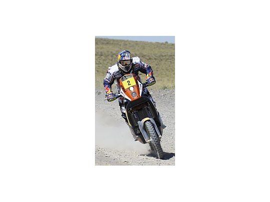 Despres se impuso entre las motos y es el nuevo líder de la general.