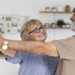 La fuerza, la movilidad y el equilibrio son muy importantes y se pueden entrenar. La fuerza, la movilidad y el equilibrio son muy importantes y se pueden entrenar.