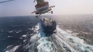 Preocupan posibles disrupciones comerciales a través del Canal de Suez, la ruta marítima más corta entre Europa y Asia.