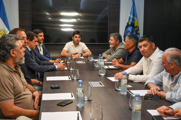 Carlos Sadir, en la reunión que gobernadores de Provincias Unidas mantuvieron con la CGT. Carlos Sadir, en la reunión que gobernadores de Provincias Unidas mantuvieron con la CGT.