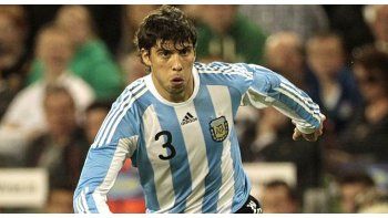 El último partido de Insúa en la Selección fue ante Perú, en las Eliminatorias para el Mundial 2010, en cancha de River.