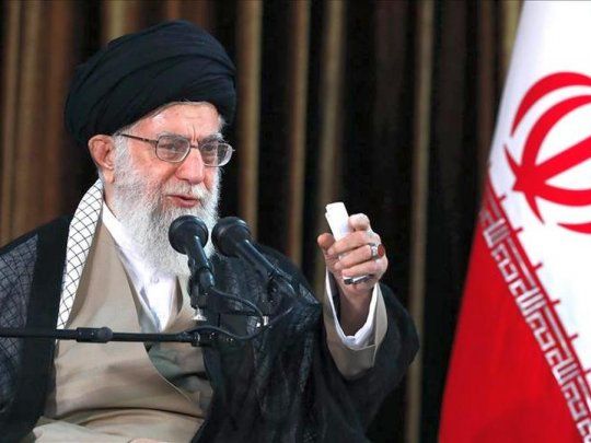 Ali Jamenei declaró tres días de duelo por la muerte de Soleimani