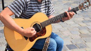 El invento pensado para quienes quieren animarse a tocar sin pasar por la frustración del arranque. El invento pensado para quienes quieren animarse a tocar sin pasar por la frustración del arranque.