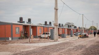 El Gobierno recortó severamente la caja que financiaba mejoras en barrios populares.