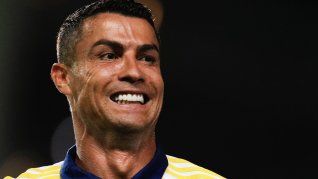 Cristiano Ronaldo tiene su mente en el Mundial 2026, pero ya analiza su retiro. Para eso sigue incrementando su cartera de negocios y adquirió el15% de las acciones del Al-Nassr. en u$s 67 millones. También comenzará su faceta como actor, participando en el filme Rápidos y Furiosos XI. Cristiano Ronaldo tiene su mente en el Mundial 2026, pero ya analiza su retiro. Para eso sigue incrementando su cartera de negocios y adquirió el15% de las acciones del Al-Nassr. en u$s 67 millones. También comenzará su faceta como actor, participando en el filme Rápidos y Furiosos XI.