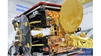 El Arsat-2 ya está a 30.000 km de la Tierra y sigue camino hacia su órbita final
